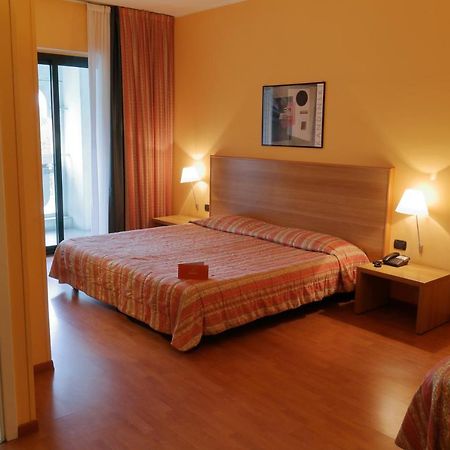 Hotel Romanisio Fossano Exterior foto